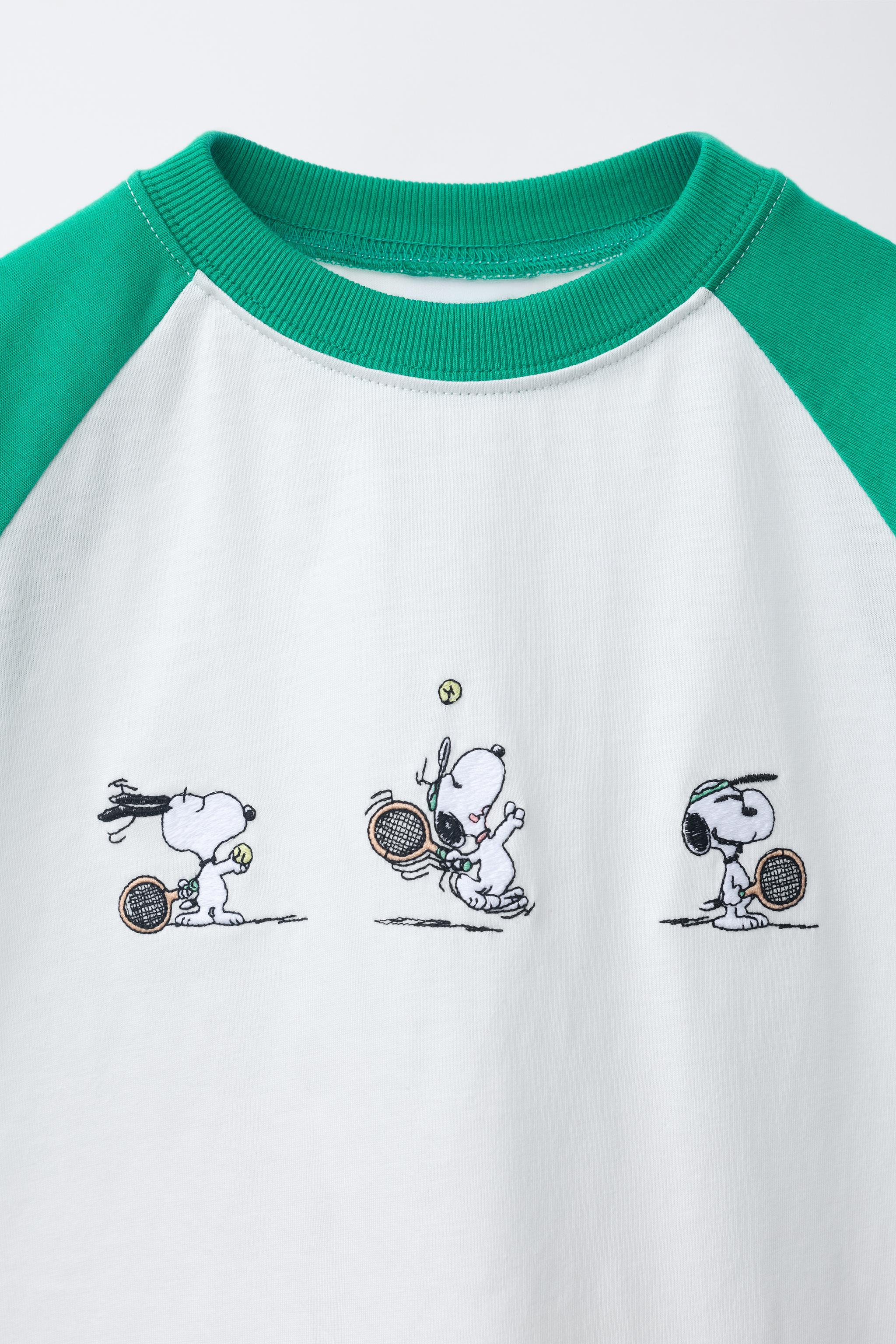 EMBROIDERED SNOOPY PEANUTS™ RAGLAN SLEEVE T-SHIRT